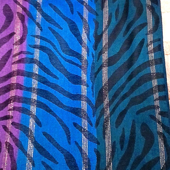 Pashmire ⚜️ Multi Color Zebra Print Scarf/Wrap/Sarong 🦓 🏖🛝🏝 - Picture 8 of 8